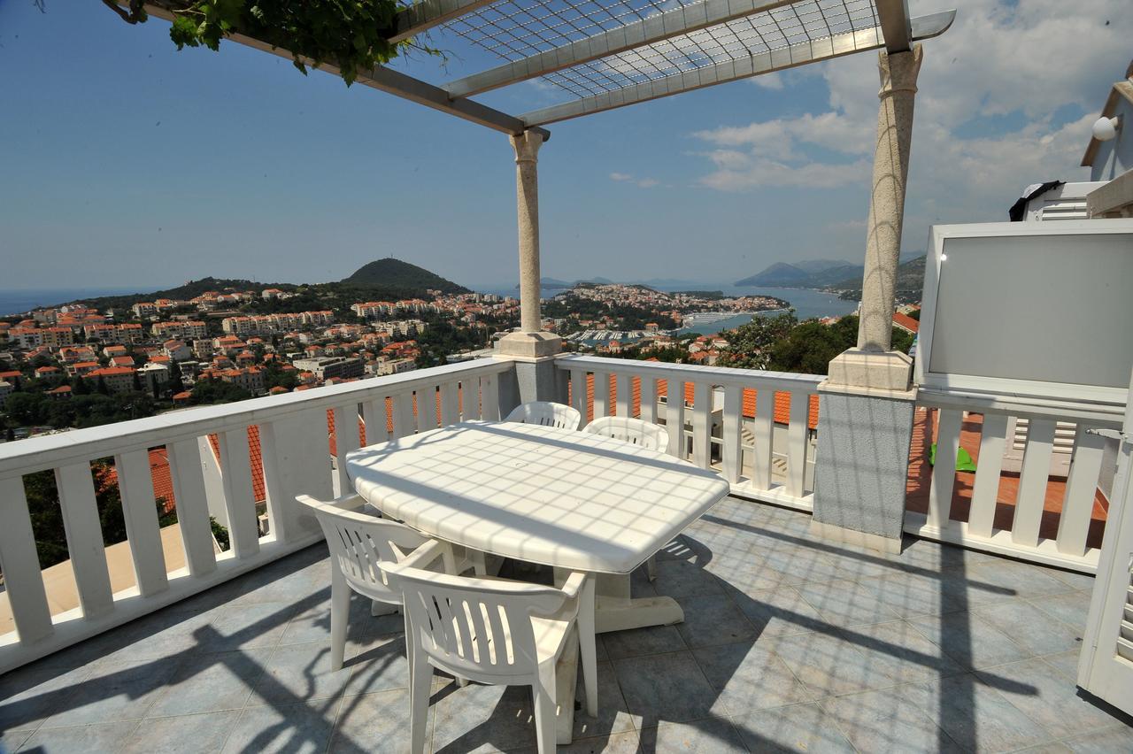 Guest House Banana Dubrovnik Exterior photo