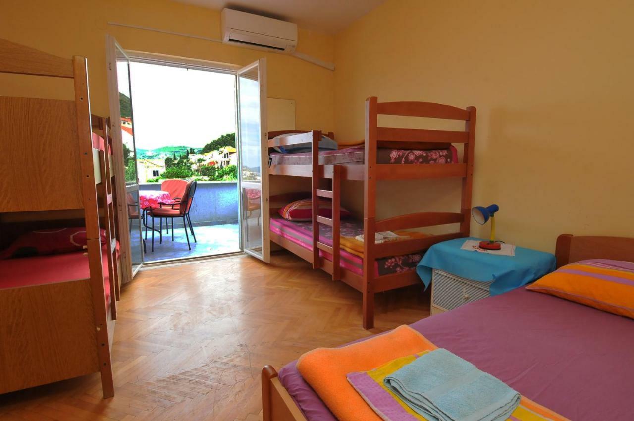 Guest House Banana Dubrovnik Exterior photo