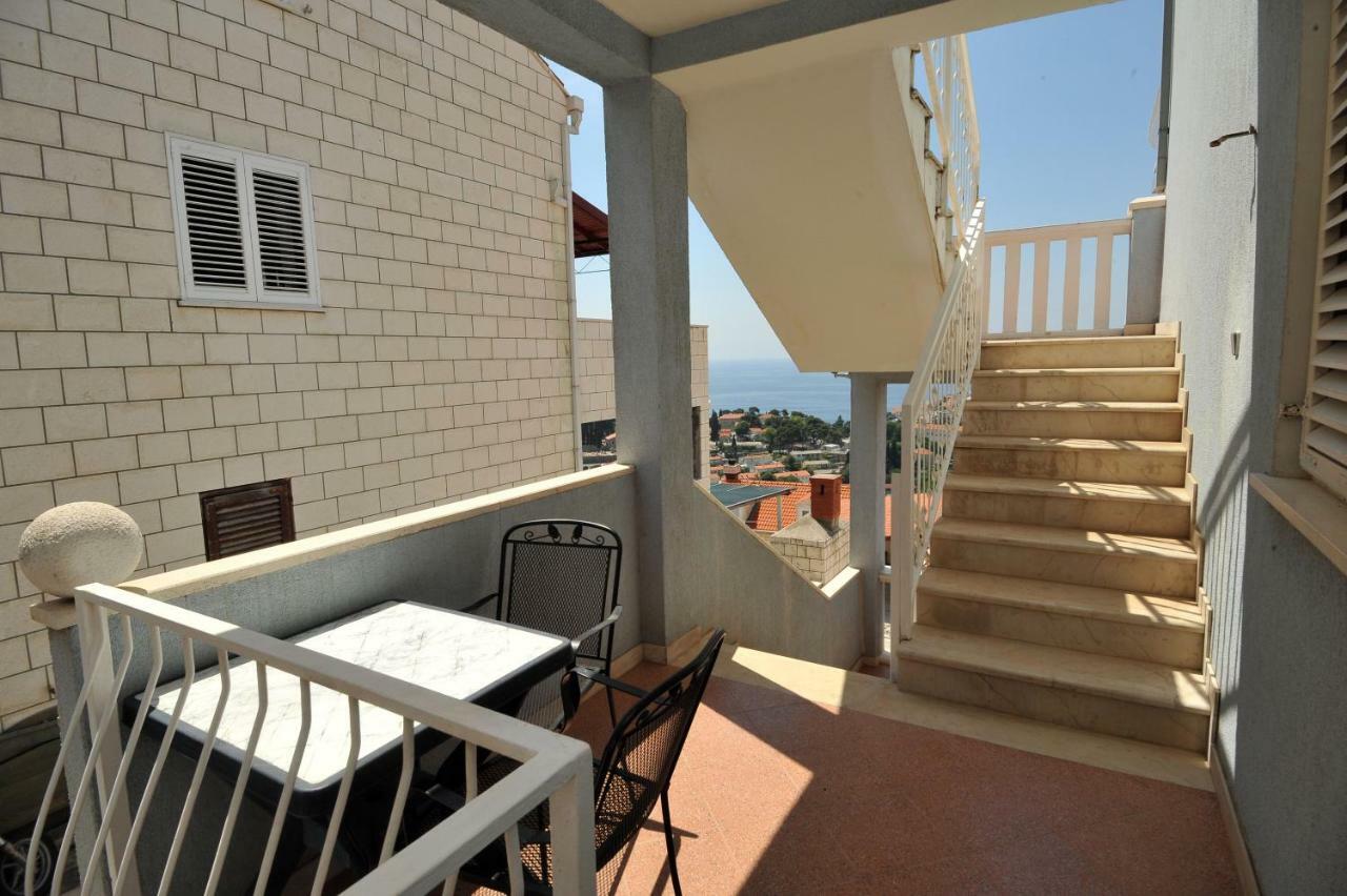 Guest House Banana Dubrovnik Exterior photo