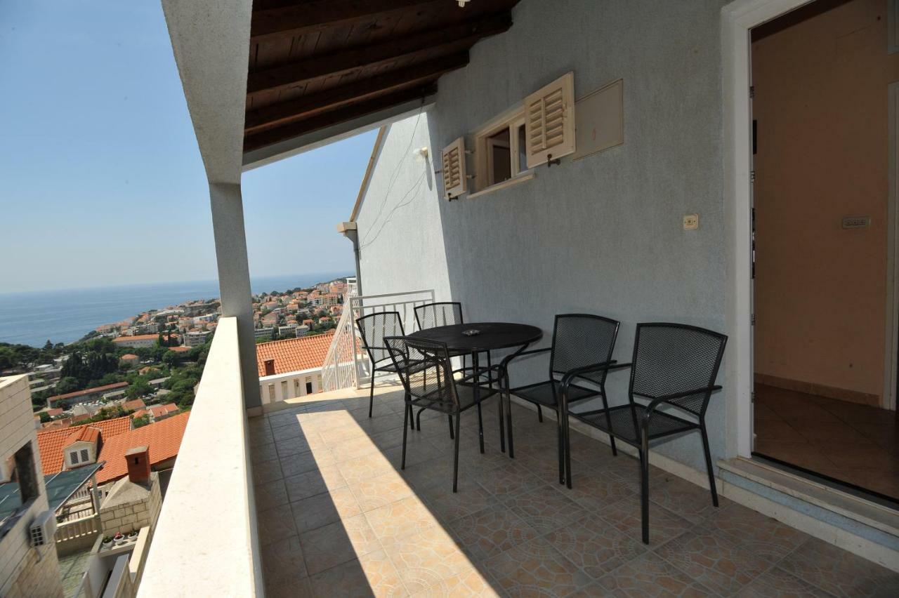Guest House Banana Dubrovnik Exterior photo
